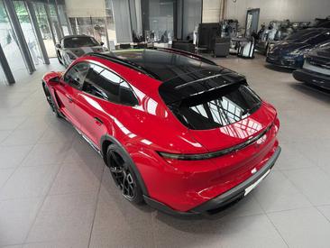 Porsche Taycan Cross Turismo Turbo — photo 16