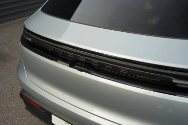 Porsche Macan GTS Electric — photo 6