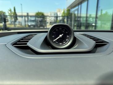 Porsche Cayenne E4 Turbo Electric — photo 18