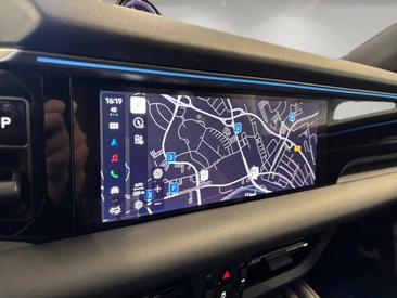 Porsche Macan GTS Electric — photo 16