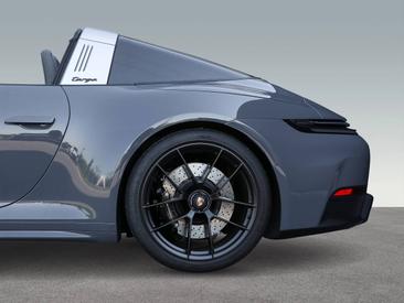 Porsche 992 II Targa 4 GTS — photo 30