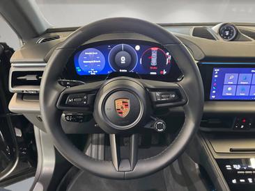 Porsche Macan GTS Electric — photo 18