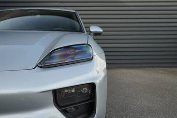 Porsche Macan GTS Electric — photo 13