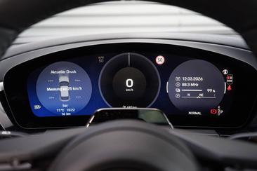Porsche Macan GTS Electric — photo 21