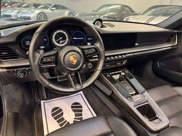 Porsche 992 I Carrera 4S — photo 19
