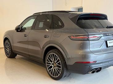 Porsche Cayenne III E-Hybrid — photo 11