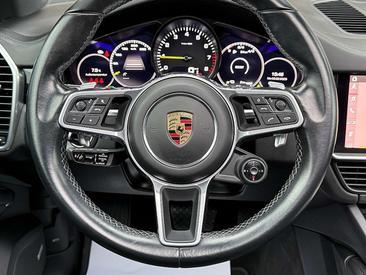 Porsche Cayenne III E-Hybrid — photo 26