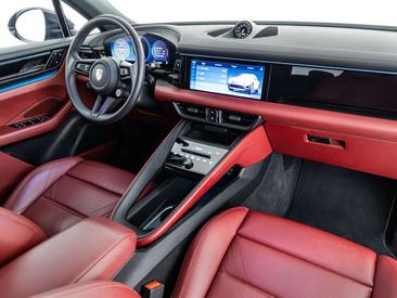 Porsche Macan 4S Electric — photo 4