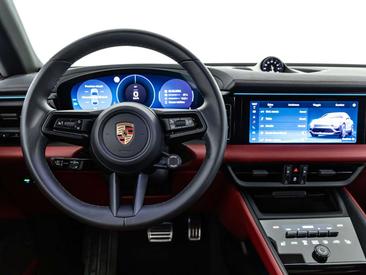 Porsche Macan 4S Electric — photo 8