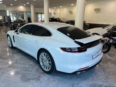 Porsche Panamera 4S