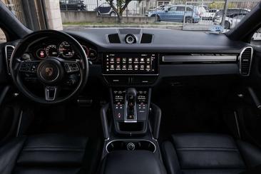 Porsche Cayenne III Turbo S E-Hybrid — photo 15