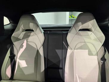 Porsche Panamera — photo 10