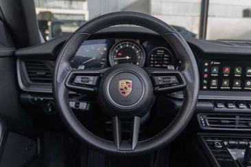 Porsche 911 Cabriolet Carrera — photo 17