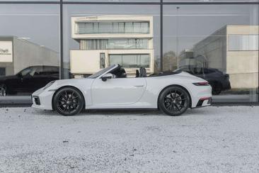 Porsche 911 Cabriolet Carrera — photo 6