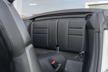 Porsche 911 Cabriolet Carrera — photo 11