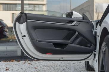 Porsche 911 Cabriolet Carrera — photo 14