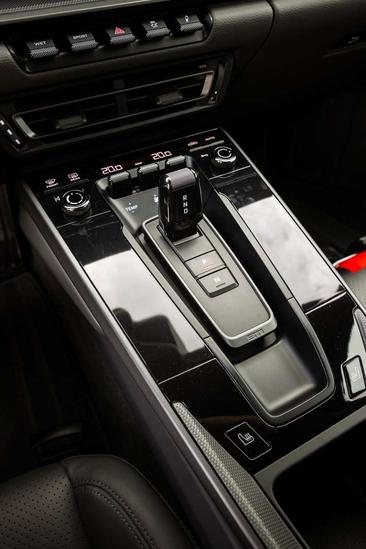 Porsche 992 I Carrera — photo 30