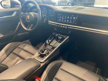 Porsche 911 Cabriolet Carrera — photo 12
