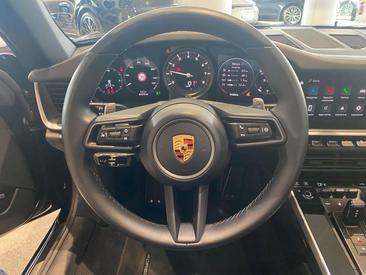 Porsche 911 Cabriolet Carrera — photo 16