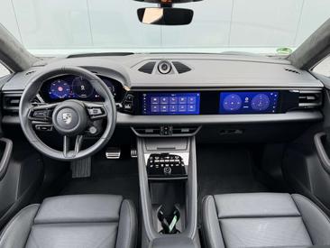 Porsche Macan 4S Electric — photo 17