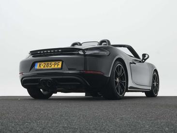 Porsche 718 Cabriolet Boxster — photo 40