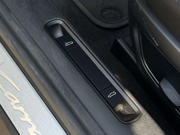 Porsche 911 Cabriolet Carrera S — photo 37