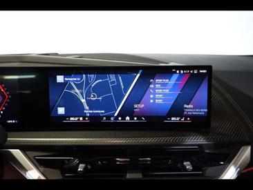 BMW XM 50e — photo 11