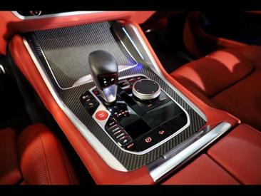 BMW XM 50e — photo 12
