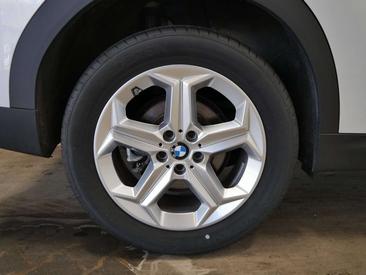 BMW X2 SDrive20d — photo 11