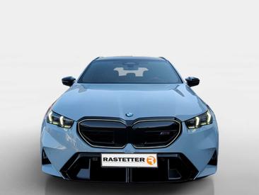 BMW M5 Touring — photo 8