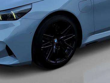 BMW M5 Touring — photo 9