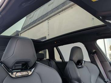 BMW M5 Touring — photo 10