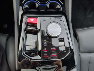 BMW M5 Touring — photo 22