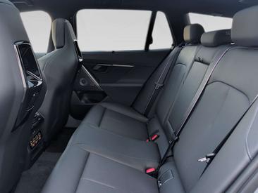 BMW M5 Touring — photo 26