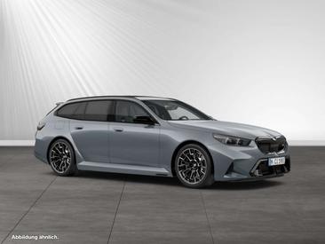 BMW M5 Touring — photo 10