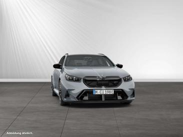 BMW M5 Touring — photo 11