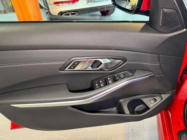 BMW Série 3 Sport 320i — photo 23