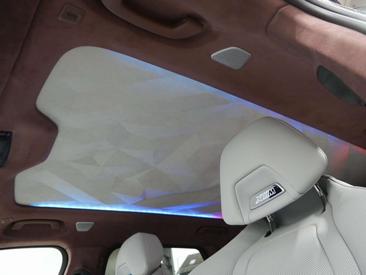 BMW XM 50e — photo 6