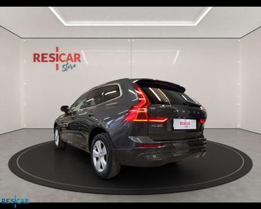 Volvo XC60 B4 Core — photo 4