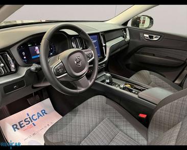Volvo XC60 B4 Core — photo 6