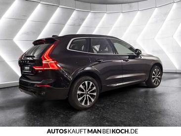 Volvo XC60 B4 Core — photo 3