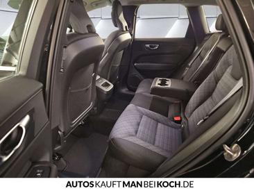 Volvo XC60 B4 Core — photo 6