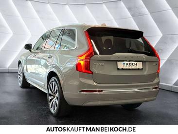 Volvo XC90 B5 Plus — photo 2
