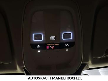 Volvo XC60 B4 Core — photo 19
