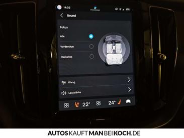 Volvo XC60 B4 Core — photo 26