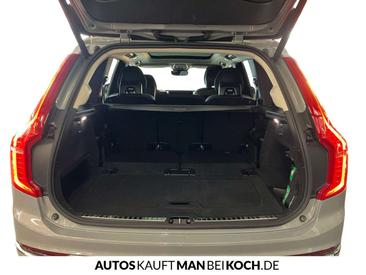 Volvo XC90 B5 Plus — photo 14