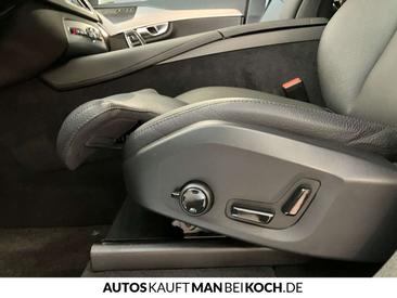 Volvo XC90 B5 Plus — photo 17