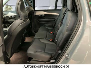 Volvo XC90 B5 Plus — photo 25