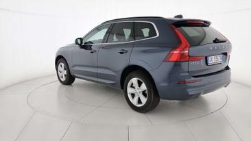 Volvo XC60 B4 Core — photo 2