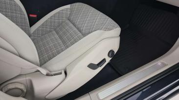 Volvo XC60 B4 Core — photo 6